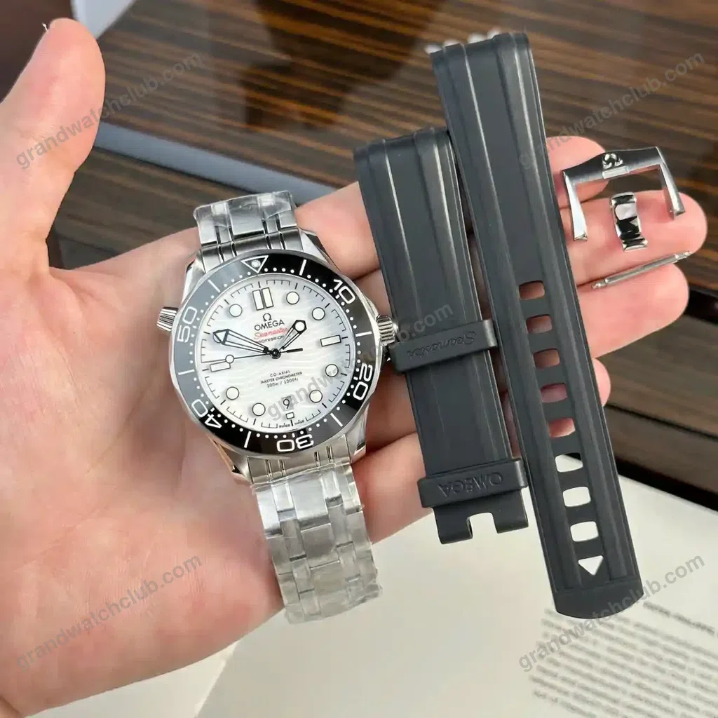 Super Clone Omega 42mm Steel — dial close-up