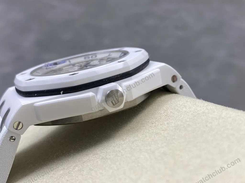 Super Clone Audemars Piguet Royal Oak Offshore Diver 15707CE 42mm White Dial Ceramic — view 12