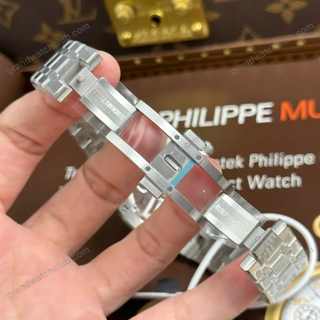 Super Clone Audemars Piguet Royal Oak Selfwinding Flying Tourbillon 26730ST.OO.1320ST.05 41mm — view 9