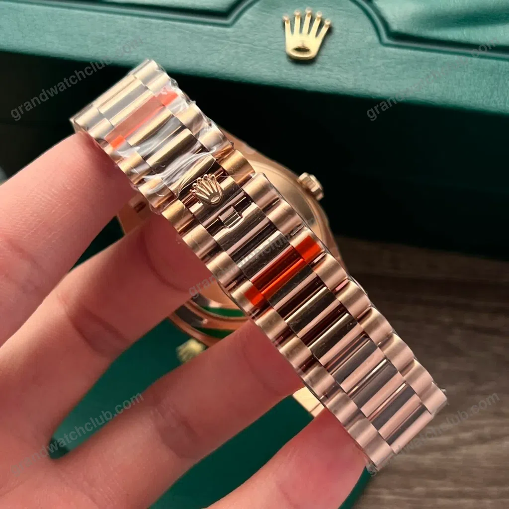 Super Clone Rolex Day-Date Chocolate Diamond Dial 228235-0003 40 mm — side profile