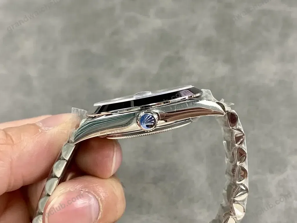 Super Clone Rolex Day-Date 40 Ice Blue Arabic Dial 228206 President – Swiss SuperClone - photo 3