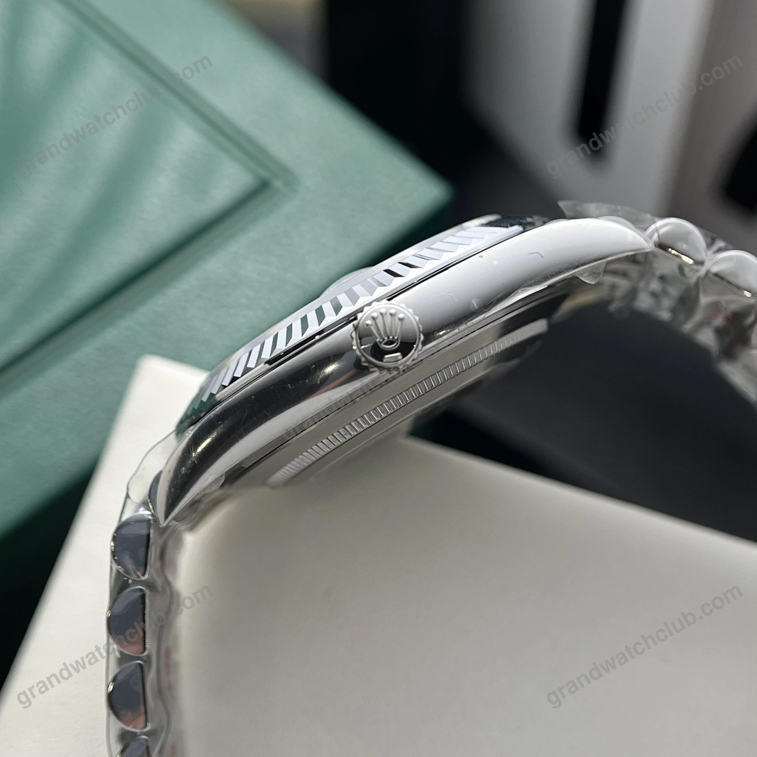 Super Clone Rolex Datejust Black Dial 126334-0018 41 mm β on leather display