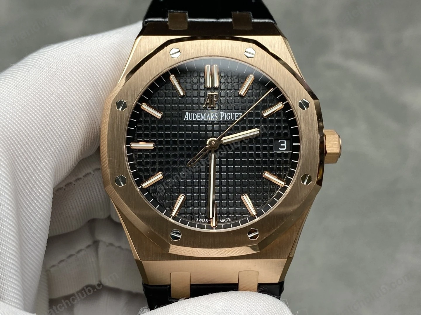 Super Clone Audemars Piguet Royal Oak 15500OR Rose Gold 41mm Black Dial — dial close-up