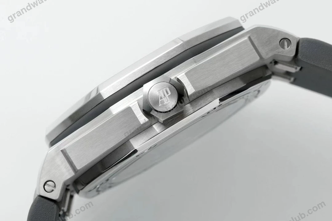 Super Clone Audemars Piguet Royal Oak Offshore Diver 15720ST 42mm Stainless Steel Grey Dial — movement / caseback view