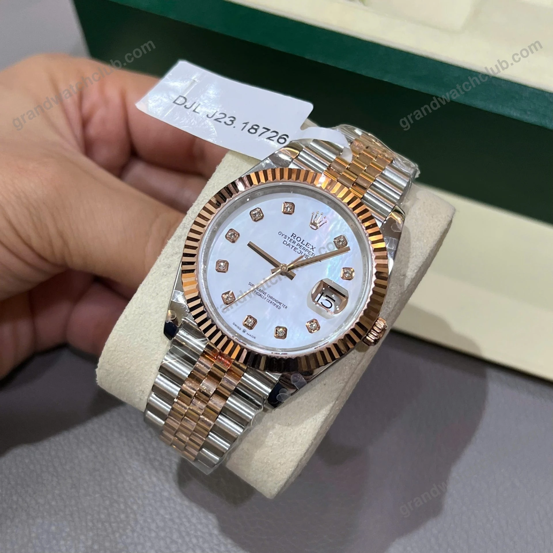 Super Clone Rolex Datejust Mother of Pearl Dial 126231-0021 36 mm β bracelet detail