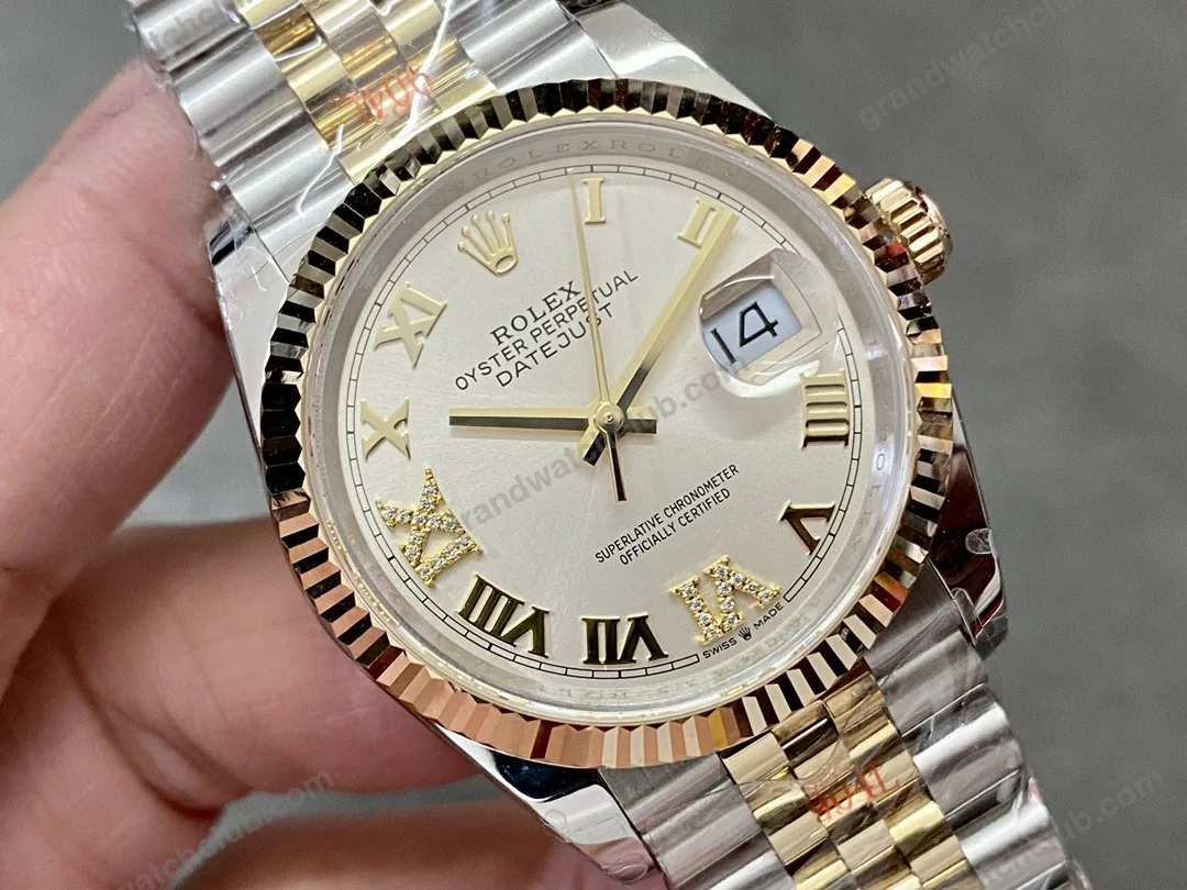 Super Clone Rolex Datejust Silver Roman Diamond Dial 126233-0031 36 mm β side profile