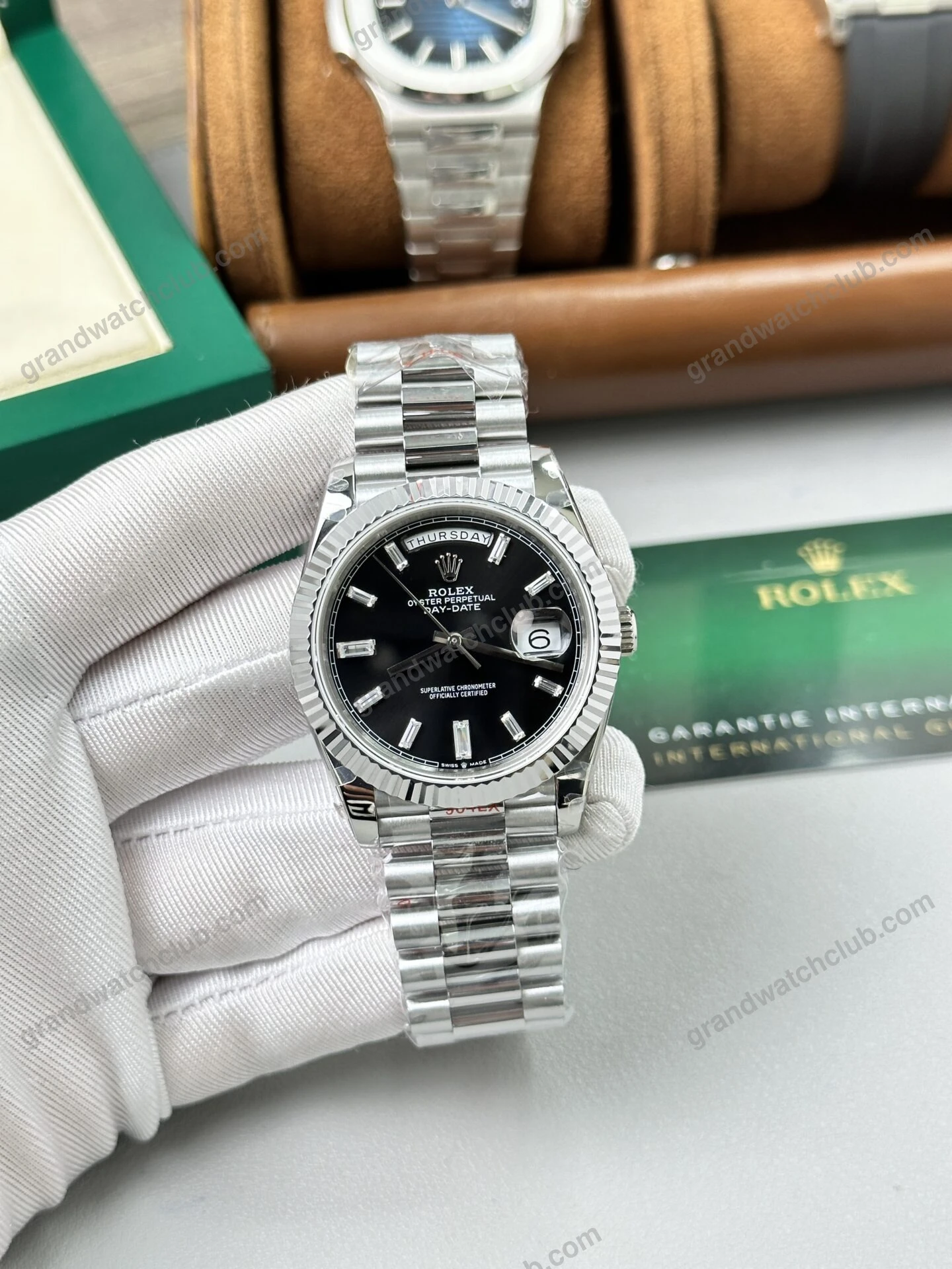 Super Clone Rolex Day-Date Bright Black Diamond Dial 228236-0004 40 mm β dial close-up