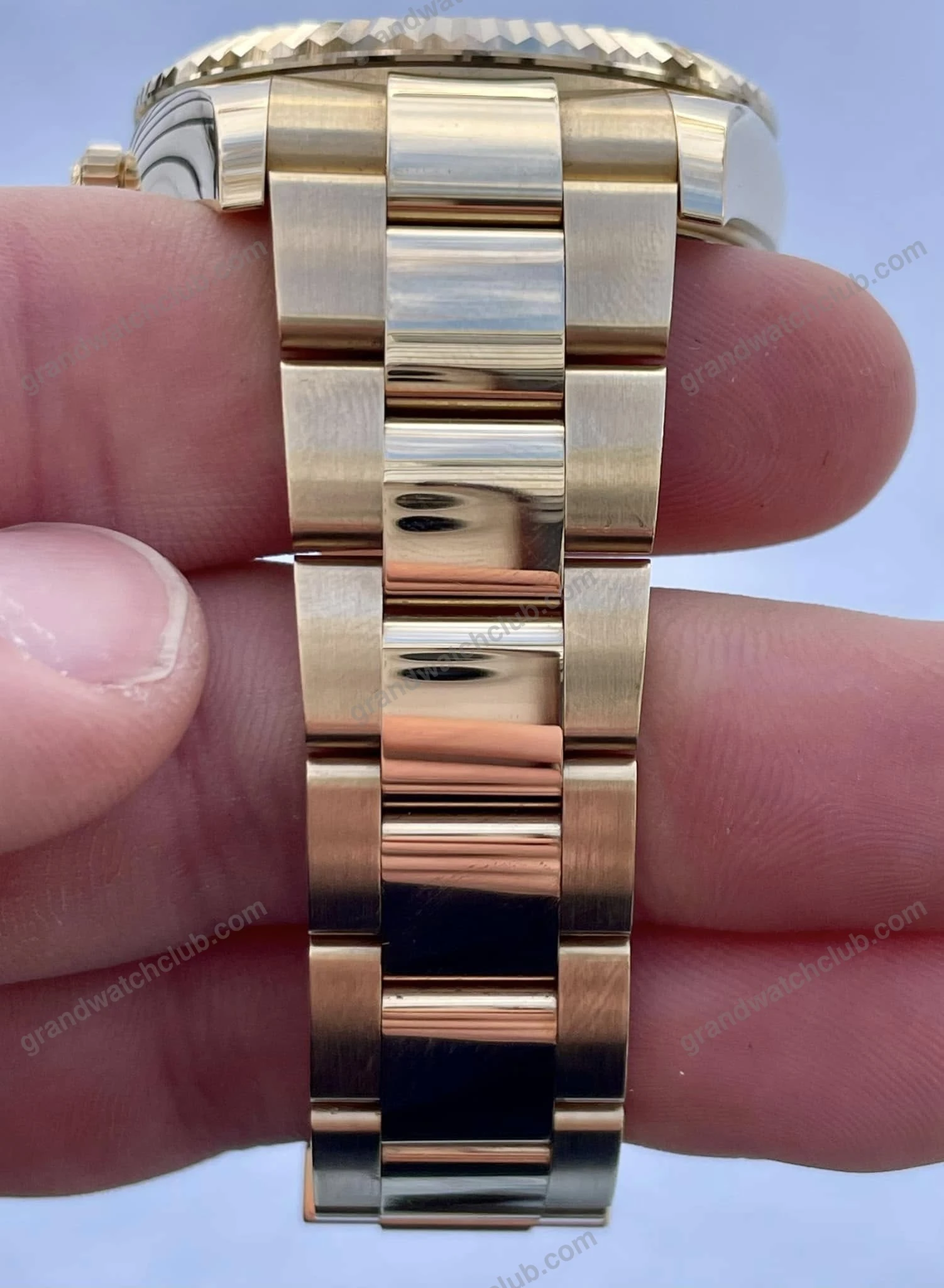 Super Clone Rolex Sky-Dweller Intense white Dial 336938 — side profile