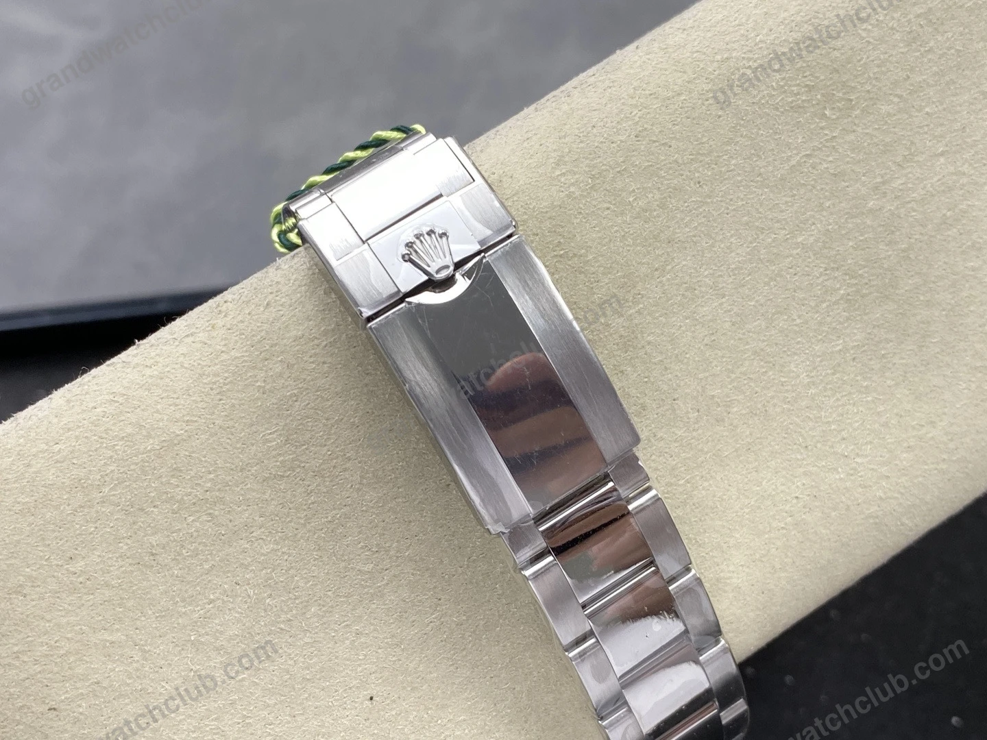 Super Clone Rolex Cosmograph Daytona Rolesium Enamel Dial (2026) Super Clone — movement / caseback view