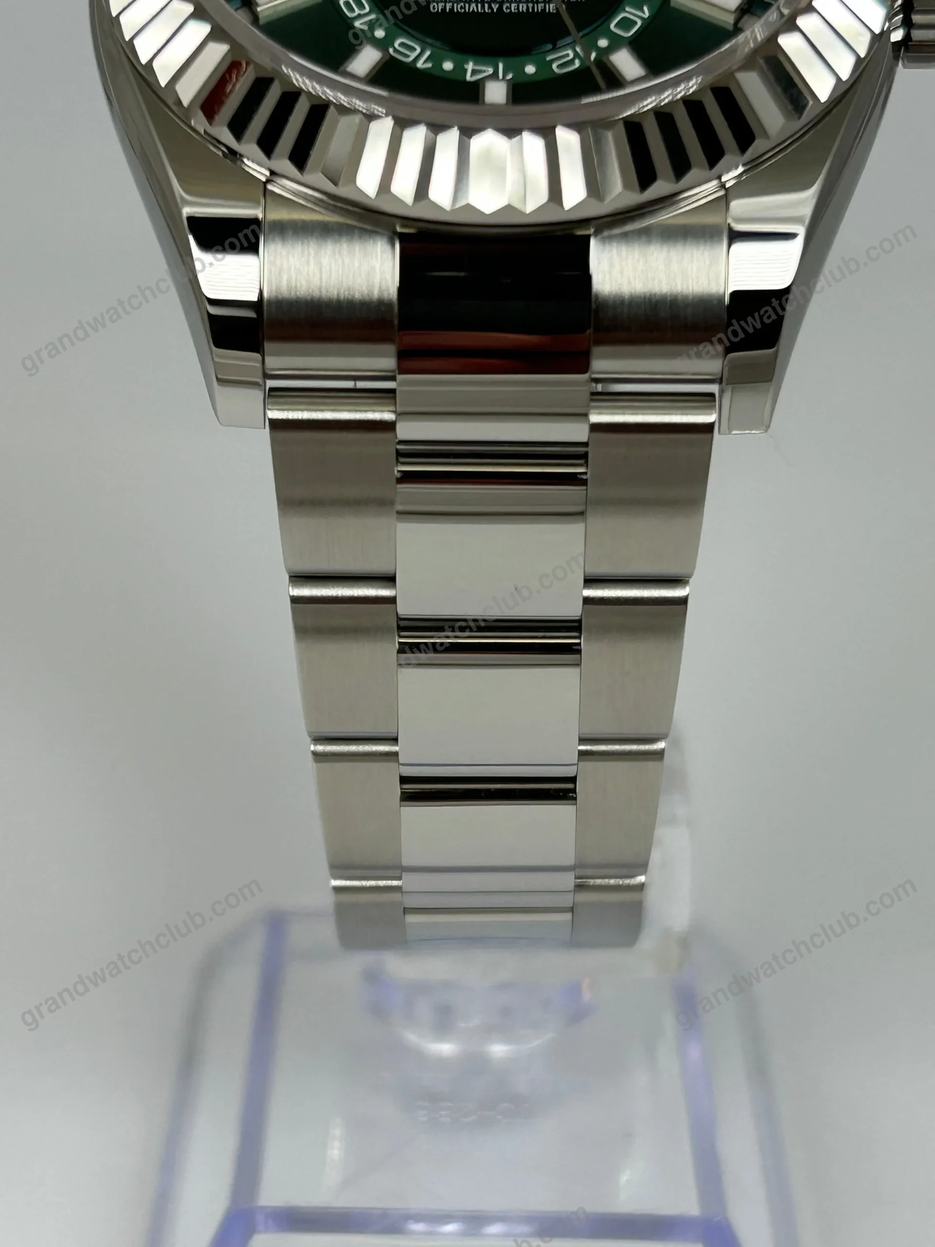 Super Clone Rolex Sky-Dweller Mint green Dial 336934 Oyster β movement / caseback view