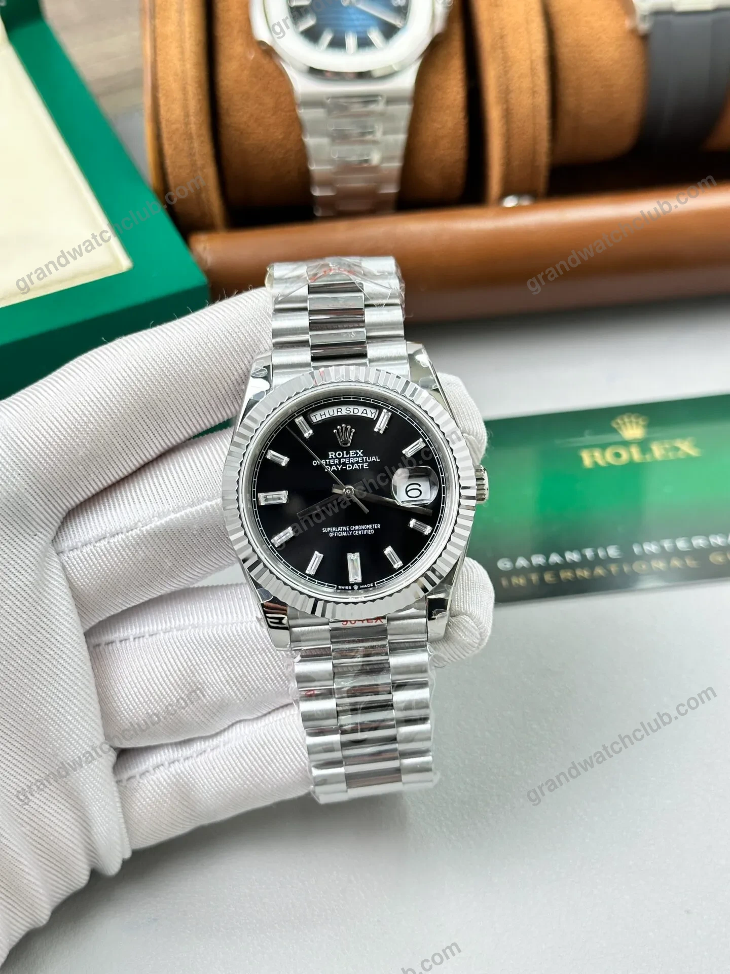 Super Clone Rolex Day-Date Bright Black Dial 228236-0003 40 mm β dial close-up