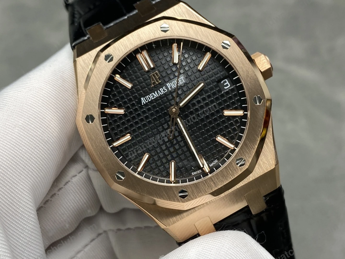 Super Clone Audemars Piguet Royal Oak 15500OR Rose Gold 41mm Black Dial — movement / caseback view