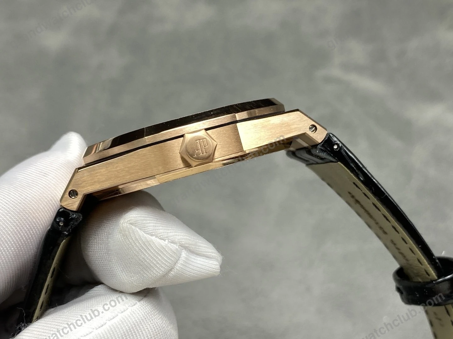 Super Clone Audemars Piguet Royal Oak 15500OR Rose Gold 41mm Black Dial — case and bezel