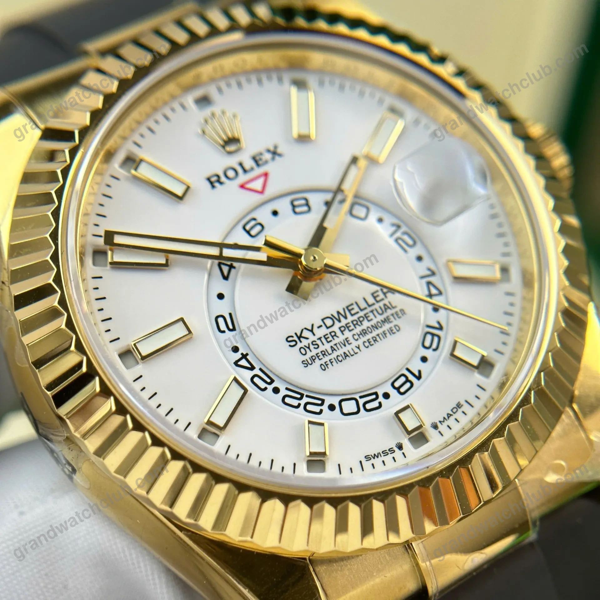 Super Clone Rolex Sky-Dweller Intense white Dial 336238 β clasp and links