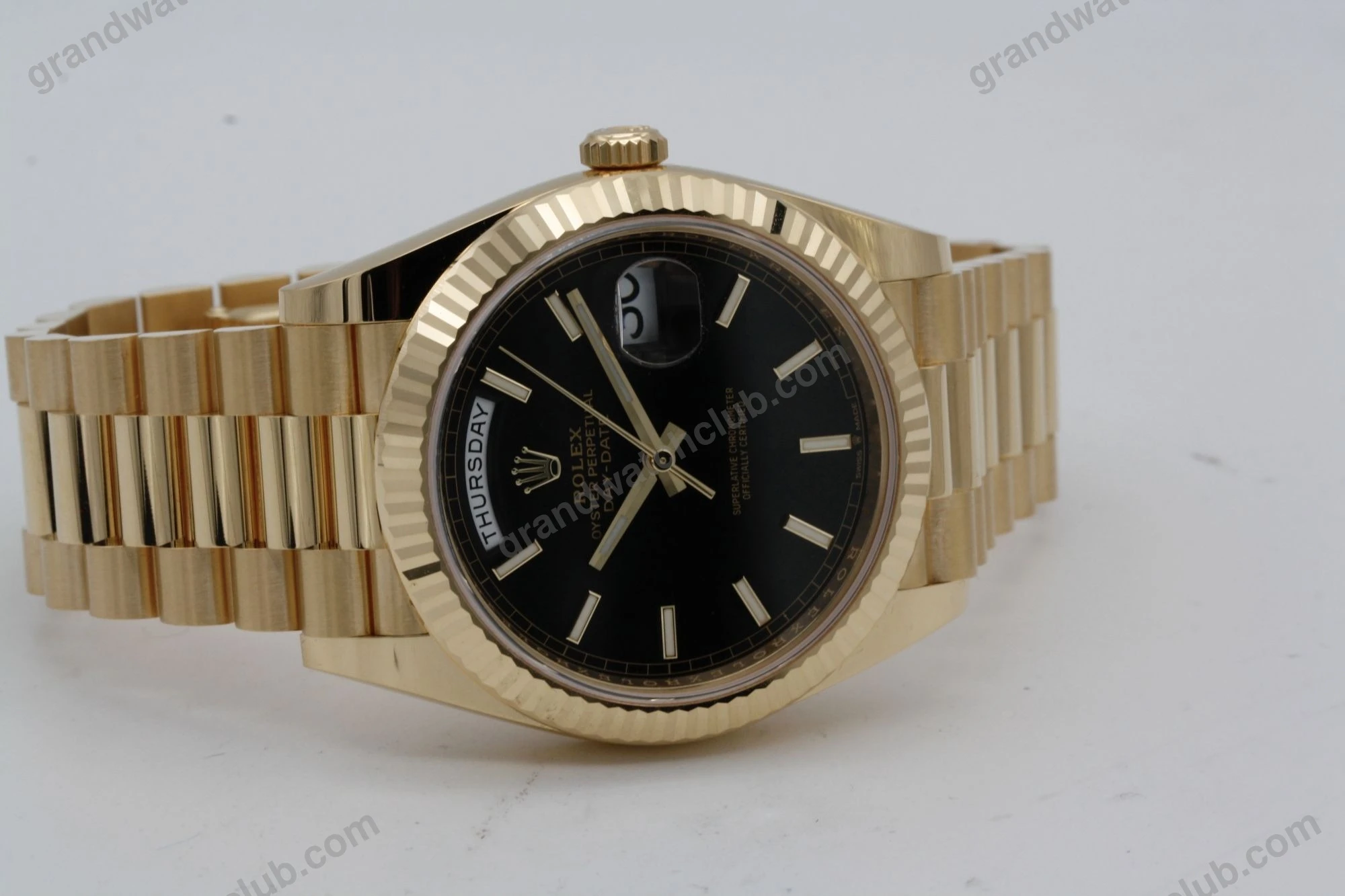 Super Clone Rolex Day-Date Black Dial 228238 40 mm — clasp and links