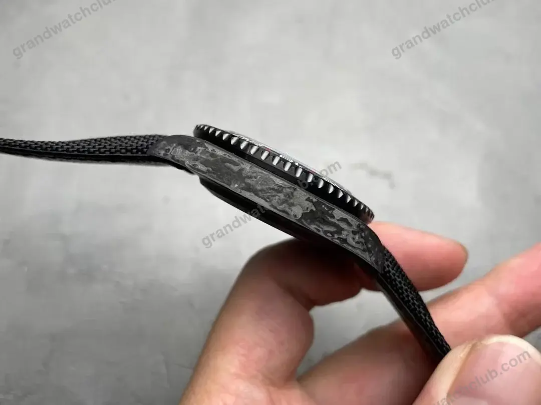 Super Clone Rolex GMT-Master II DIW Carbon Graffiti Red Green 126710 – Swiss SuperClone - photo 3