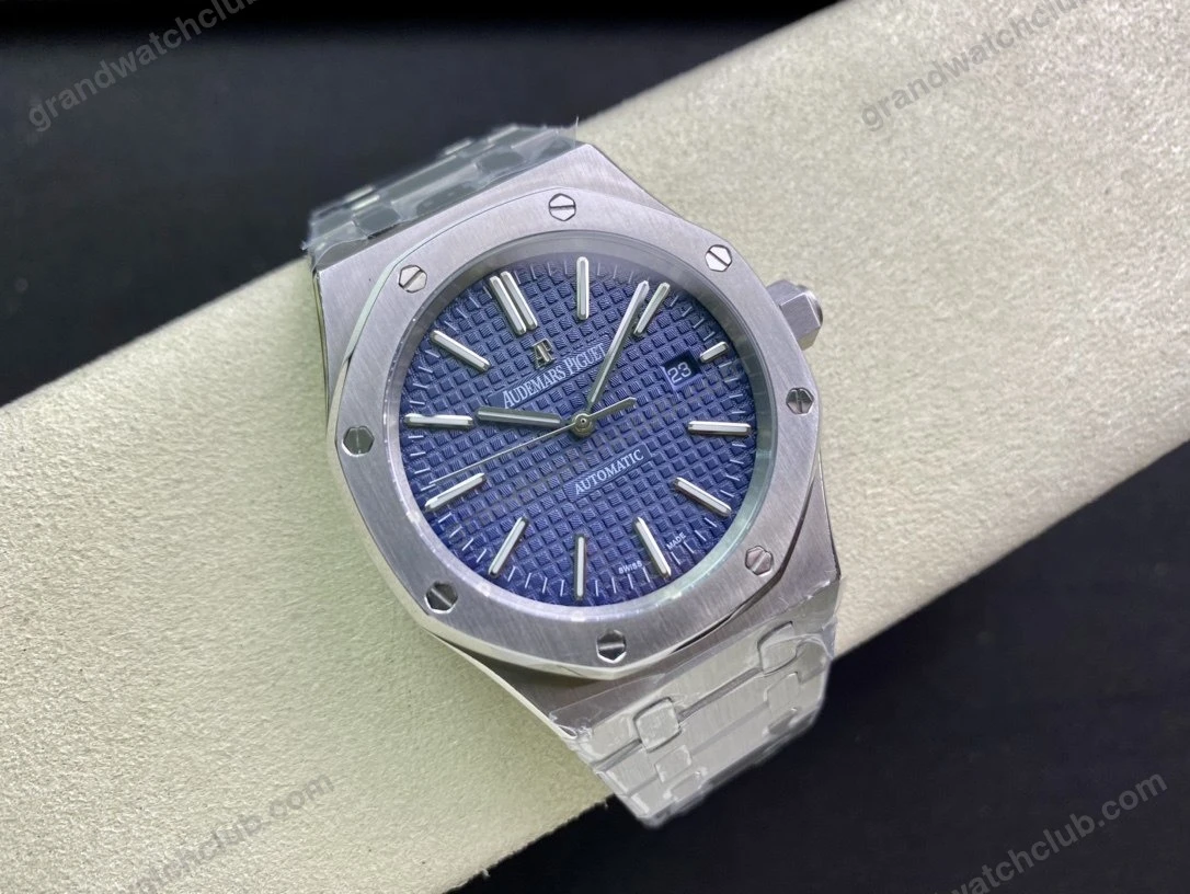 Super Clone Audemars Piguet Royal Oak 15400ST 41mm Blue Dial Stainless Steel Blue Dial — on leather display