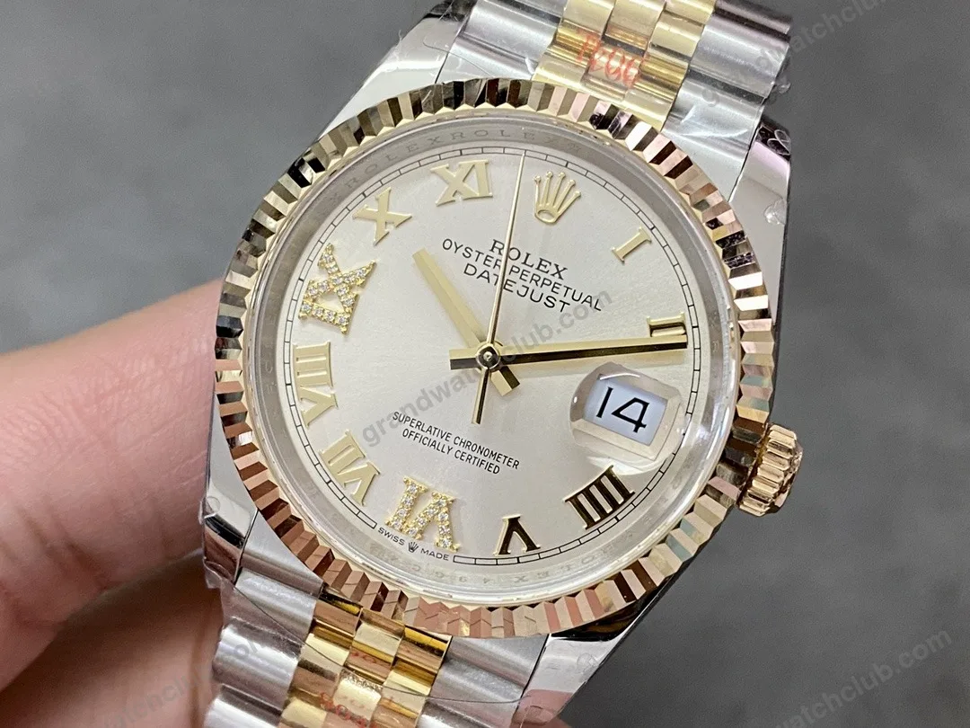 Super Clone Rolex Datejust Silver Roman Diamond Dial 126233-0031 36 mm β bracelet detail