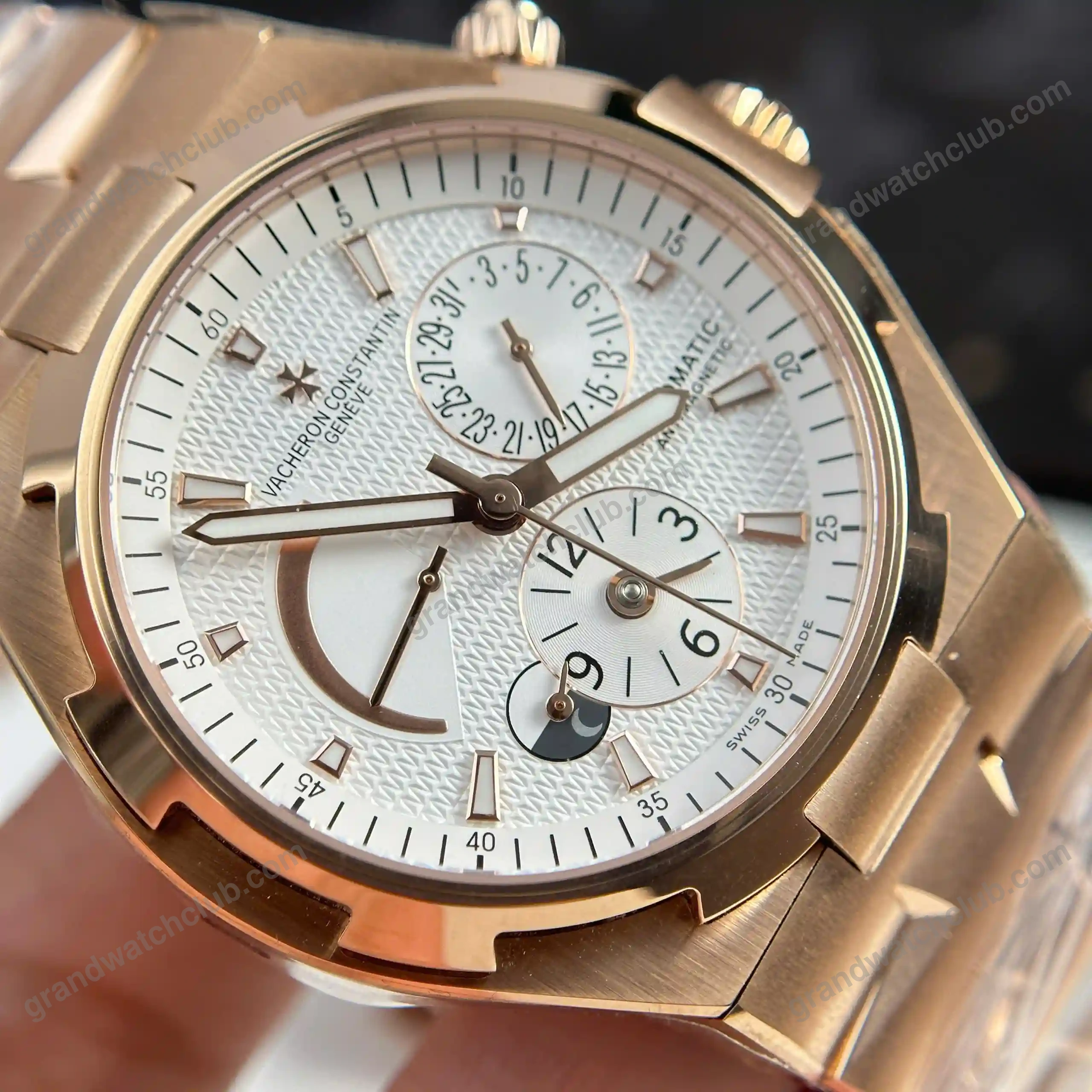 Super Clone Vacheron Constantin Overseas Dual Time 47450 42mm White Dial β side profile