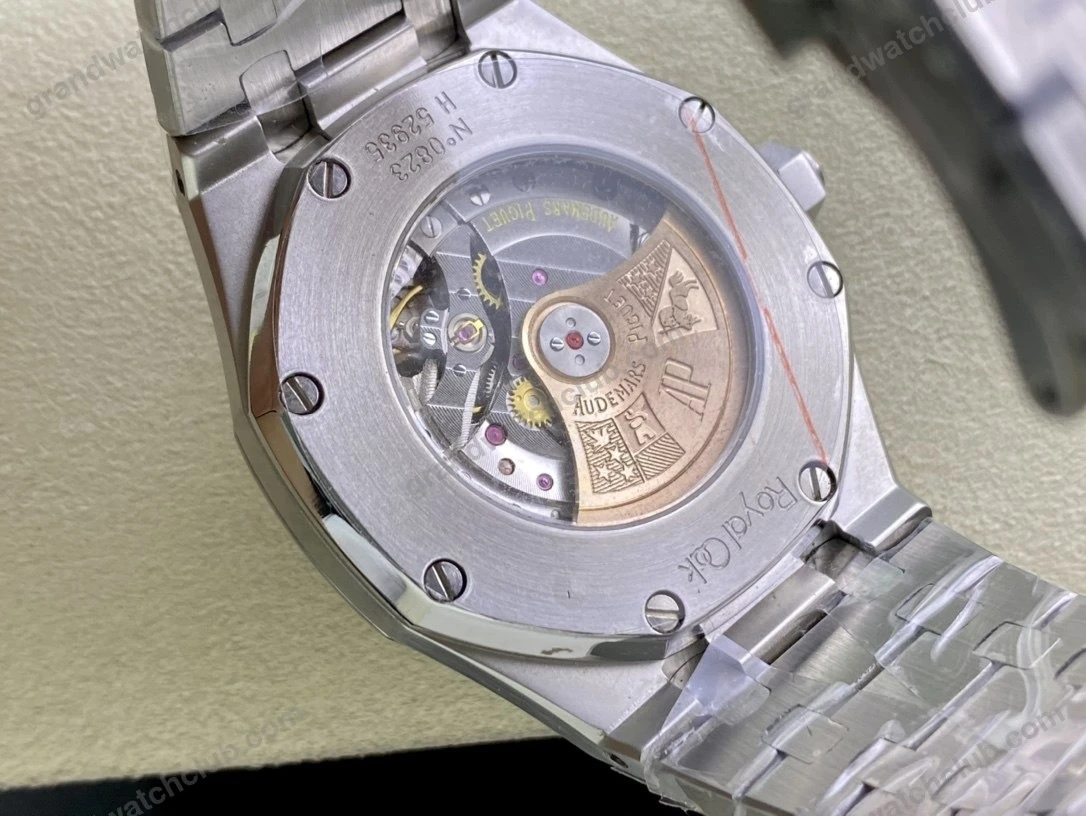 Super Clone Audemars Piguet Royal Oak 15400ST 41mm Blue Dial Stainless Steel Blue Dial — side profile