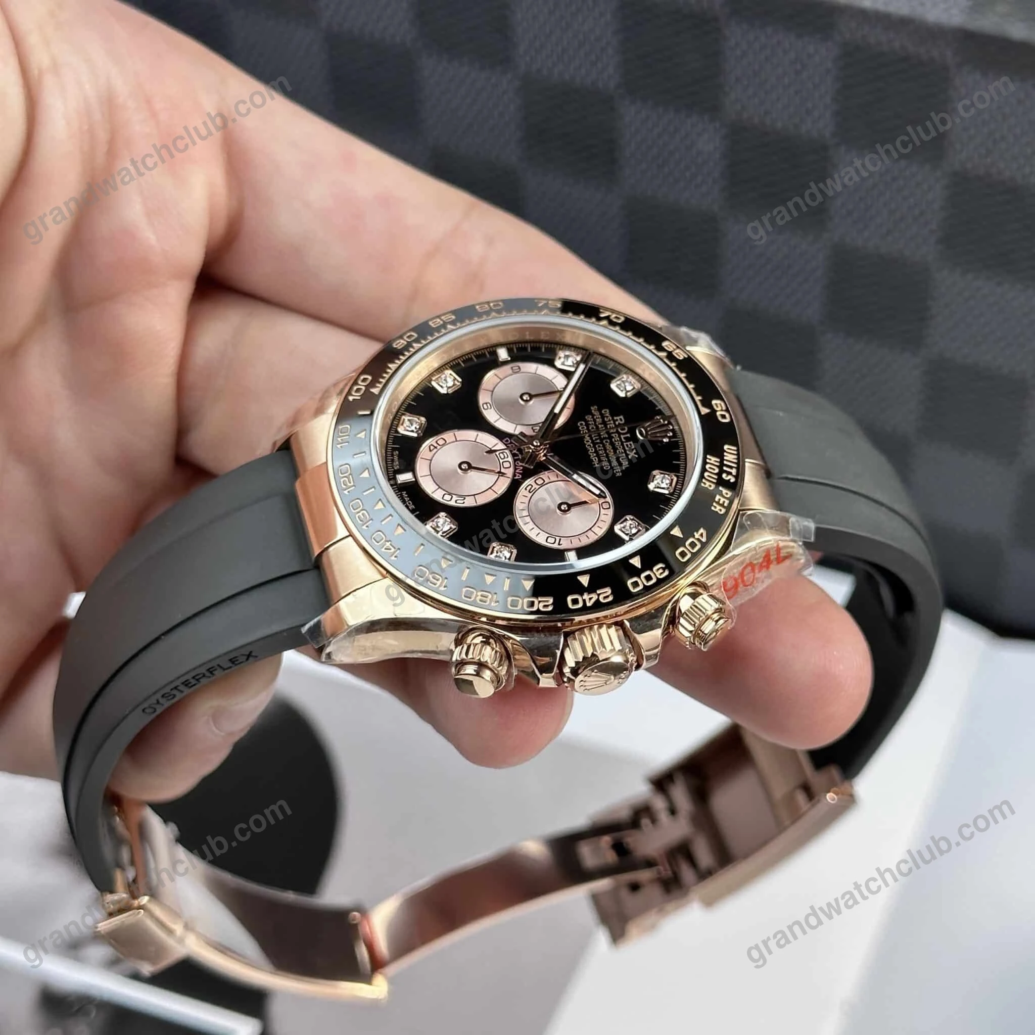 Super Clone Rolex Daytona Sundust Dial 126515LN — case and bezel